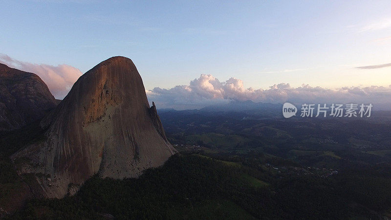 Pedra Azul（蓝石）在巴西圣埃斯皮里图